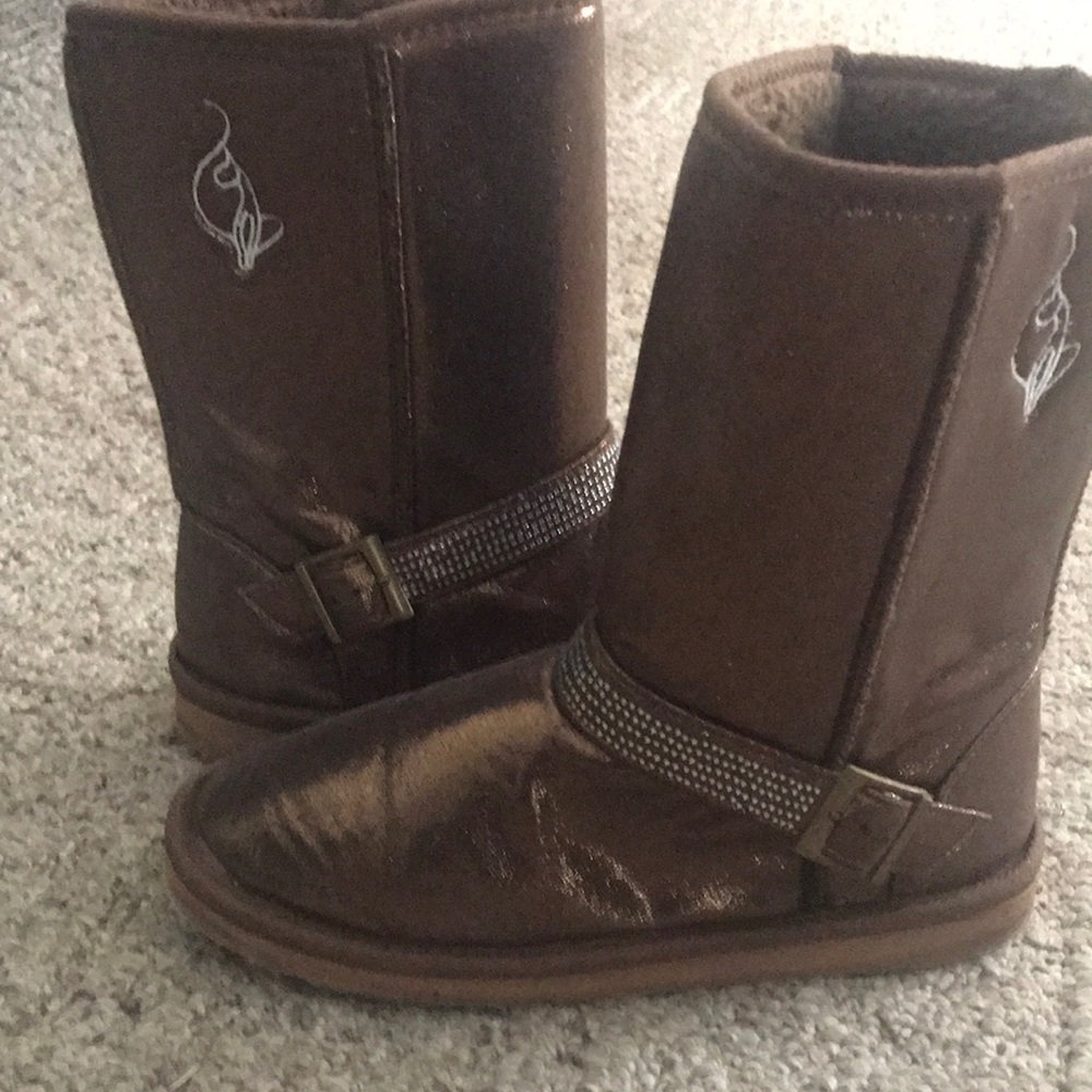 Bronze colored ugh style boots